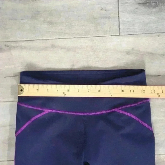 Fabletics Capri legging - Picture 2 of 4